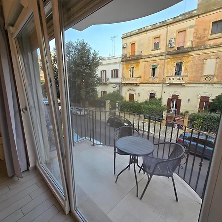 Dimore Centro 4* לצ'ה