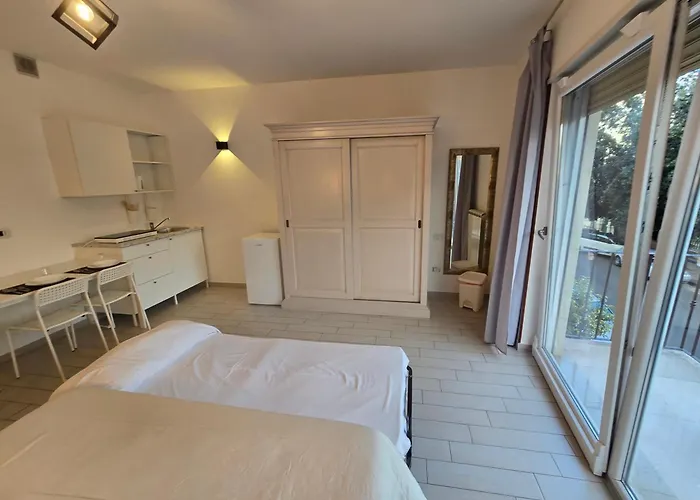 Dimore Centro Πανσιόν